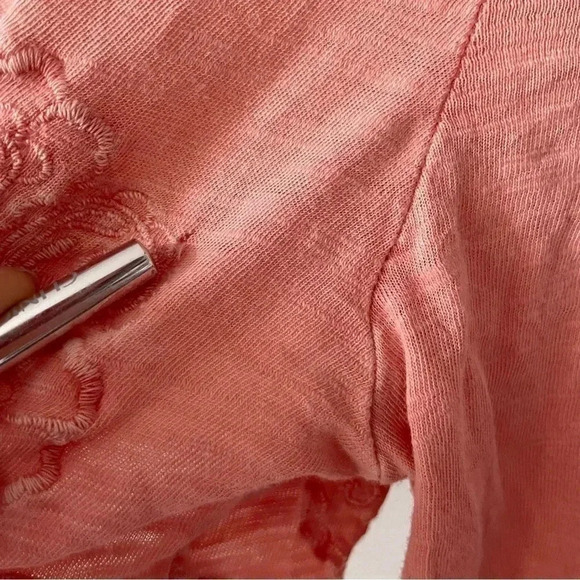 Lucky Brand | Distressed Puff Sleeve Embroidered Top - Picture 11 of 12